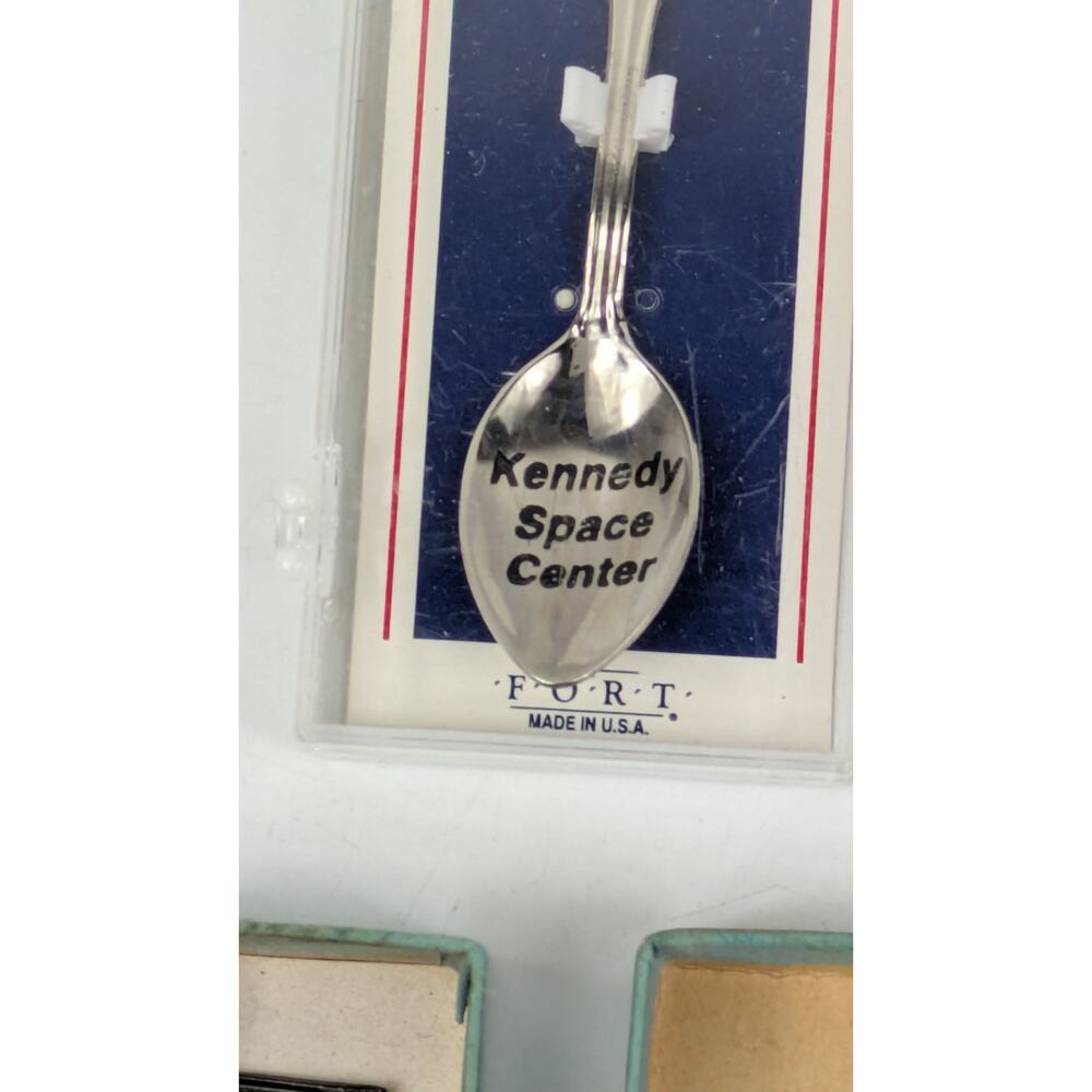 Lot 7 Vtg Souvenir Spoons NASA Space Zodiac Christmas Holiday Cruise EPNS Italy - Picture 7 of 16